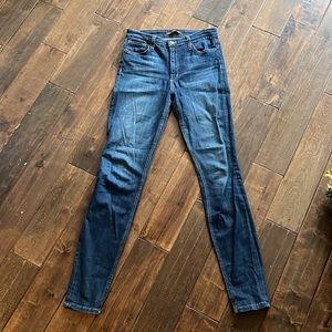 Joe’s Jeans High-Rise Skinny Jeans